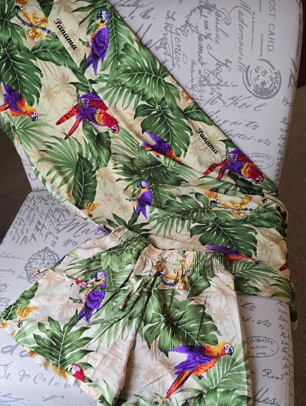 Tropical Parrot Print Women's 2pc Swim Coverup Shorts And Sarong - Cream & Green